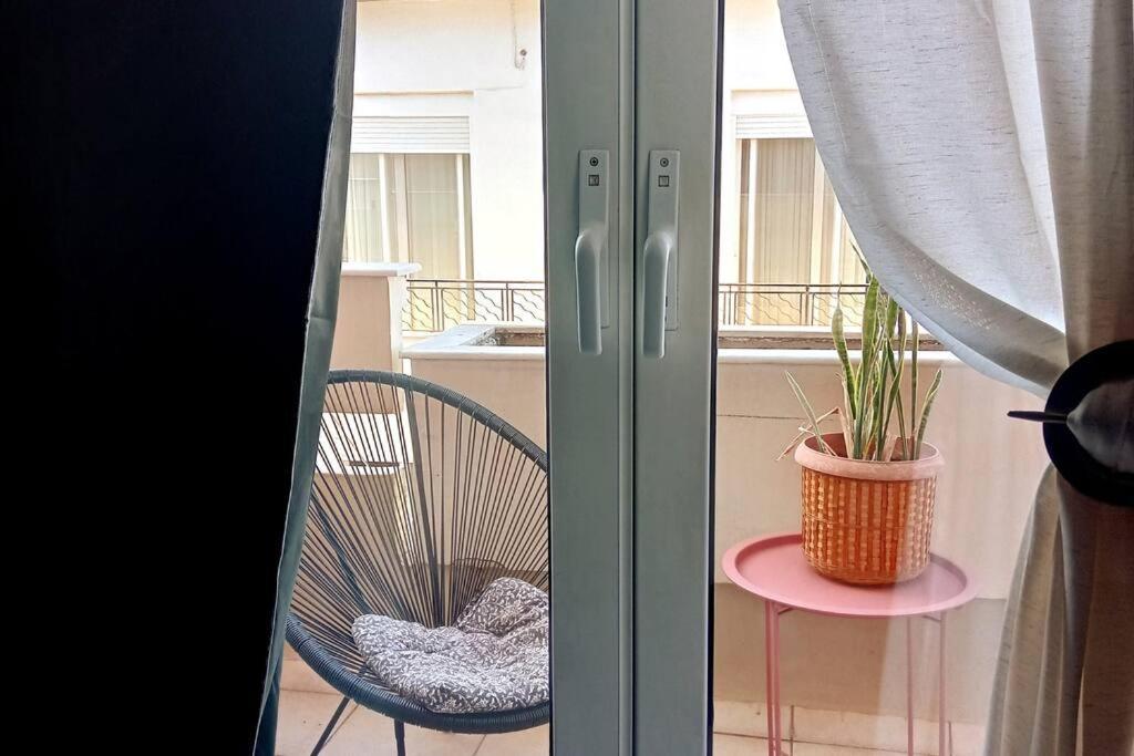 Vincent - Central 2 Bedroom Apartment 79Sqm Tripoli Luaran gambar